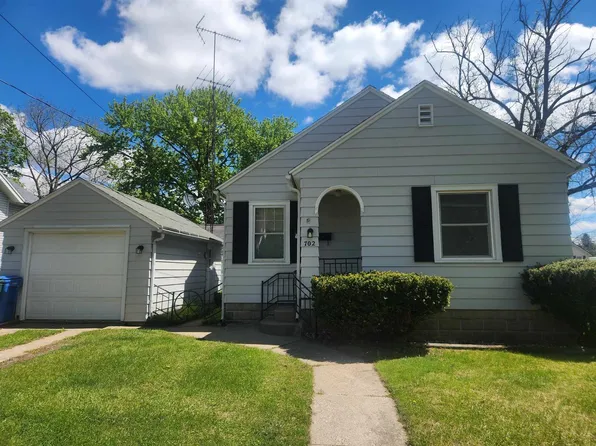702 Ridge Street, Baraboo, WI 53913