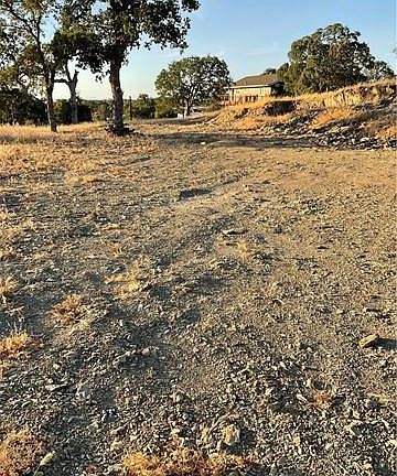 3rd image of 1770 Las Flores Ct