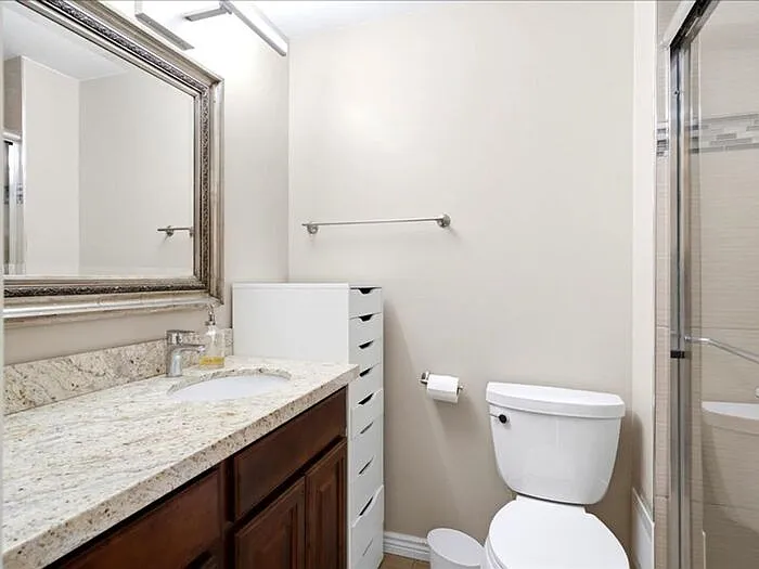 8 E Hillside Ave #603 — Photo 15