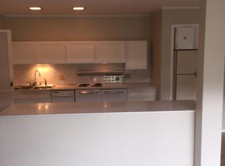 16789 SE River Rd #B, Milwaukie, OR 97267