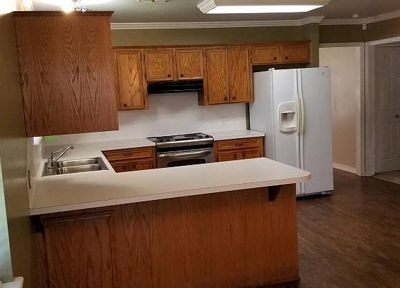 4th image of 6001 Running Brook Ln