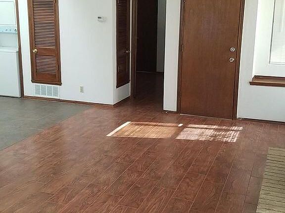 3rd image of 6051 Bridalveil Dr