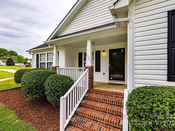 2nd image of 2082 Mallard Creek Dr
