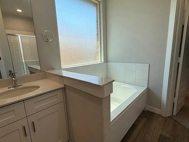 6908 Expedition Dr — Photo 23