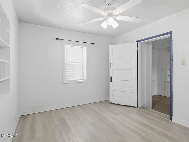 1419 E Linden St — Photo 13