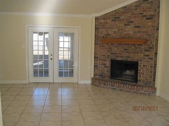 5th image of 1825 Wexford Dr