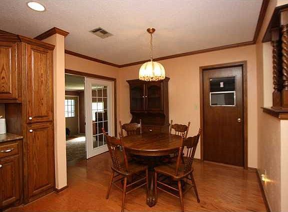 5th image of 1615 E Lily Ln