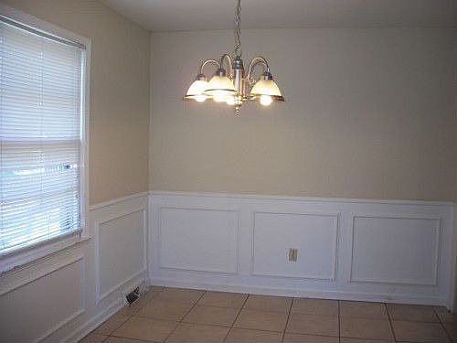 5th image of 319 Alder Dr
