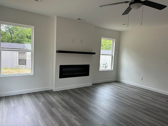4th image of 64 Bobo St