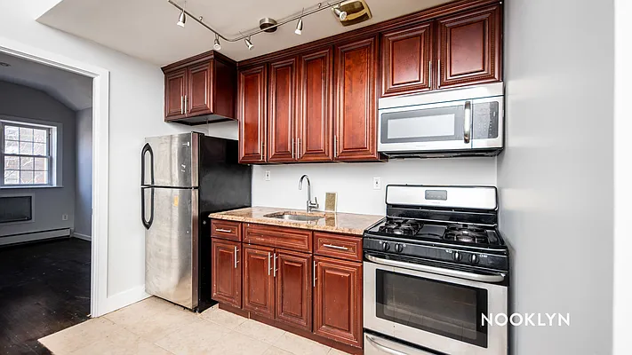 Rented by Nooklyn NYC LLC | media 29