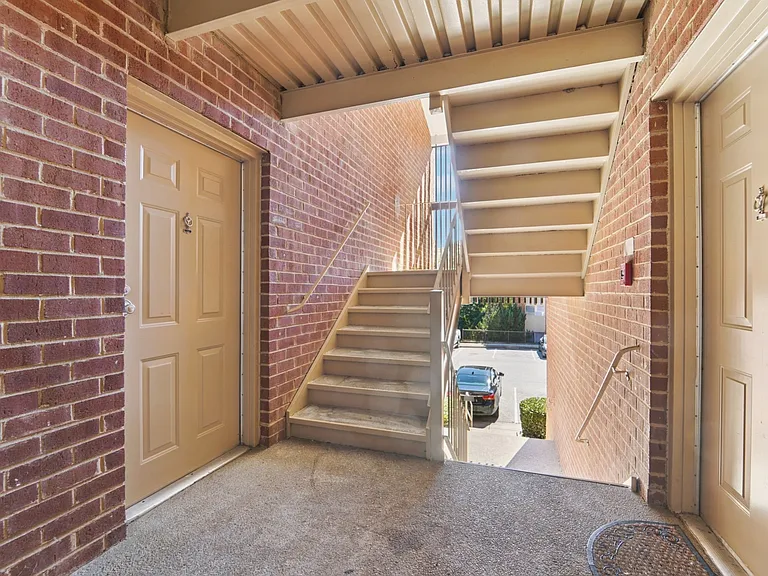 Foxborough Estates — Photo 11