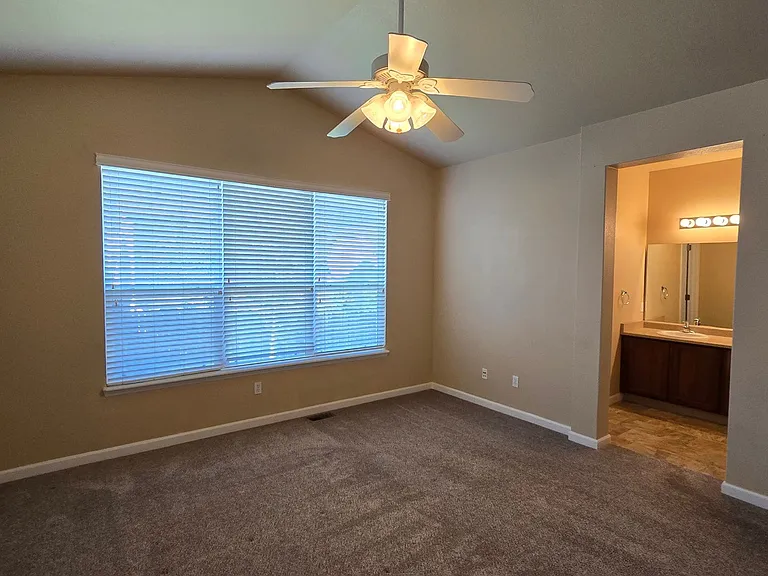 7747 Mountain Laurel Dr — Photo 20