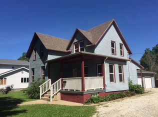 129 E Oak St, Canton, IL 61520