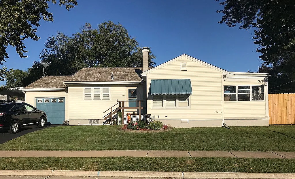 1803 44th St photo 1