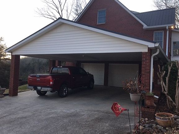 5th image of 98 Brandon Ln