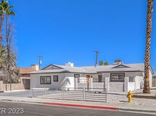 3113 Black Forest Dr, Las Vegas, NV 89102