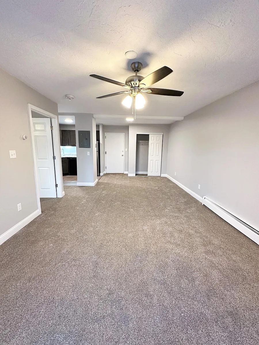 Building Photo - 5 Edwards St #35T