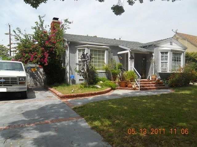 1st image of 221 N Orchard Dr