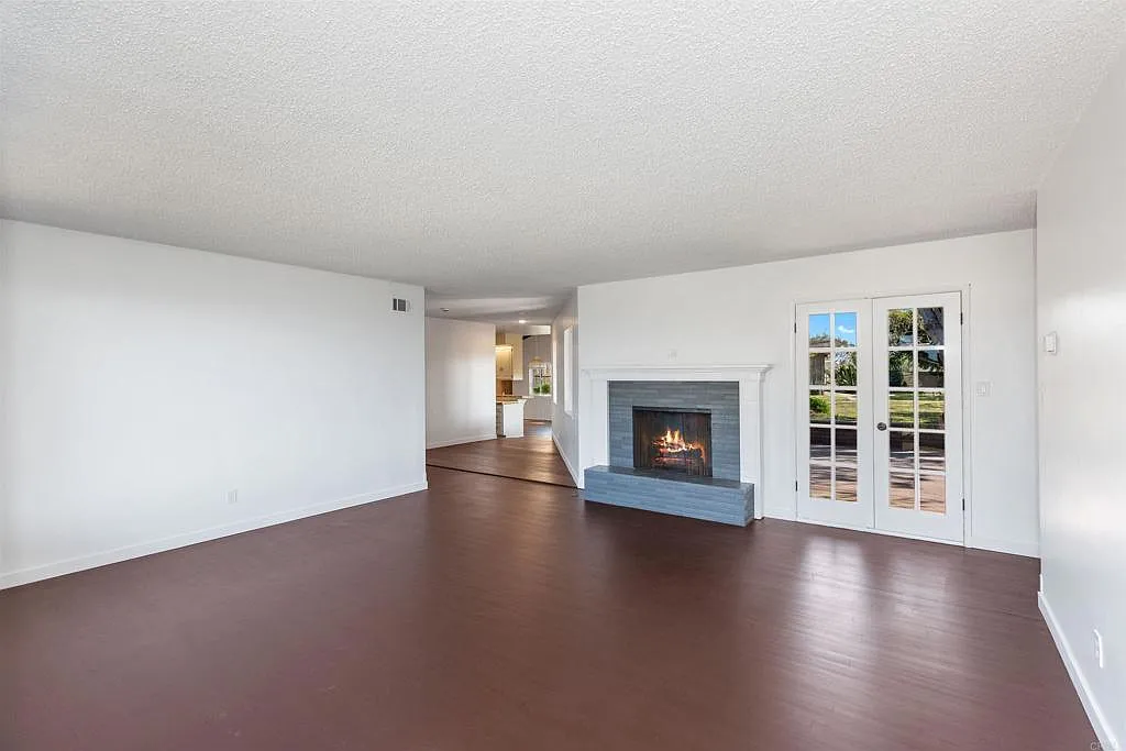 3 bed, 1923 sqft, $7,000 — Photo 4