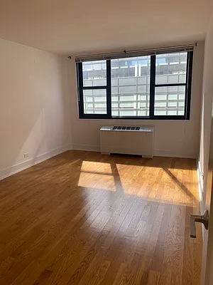 Rented by Oxford Property Group | media 11