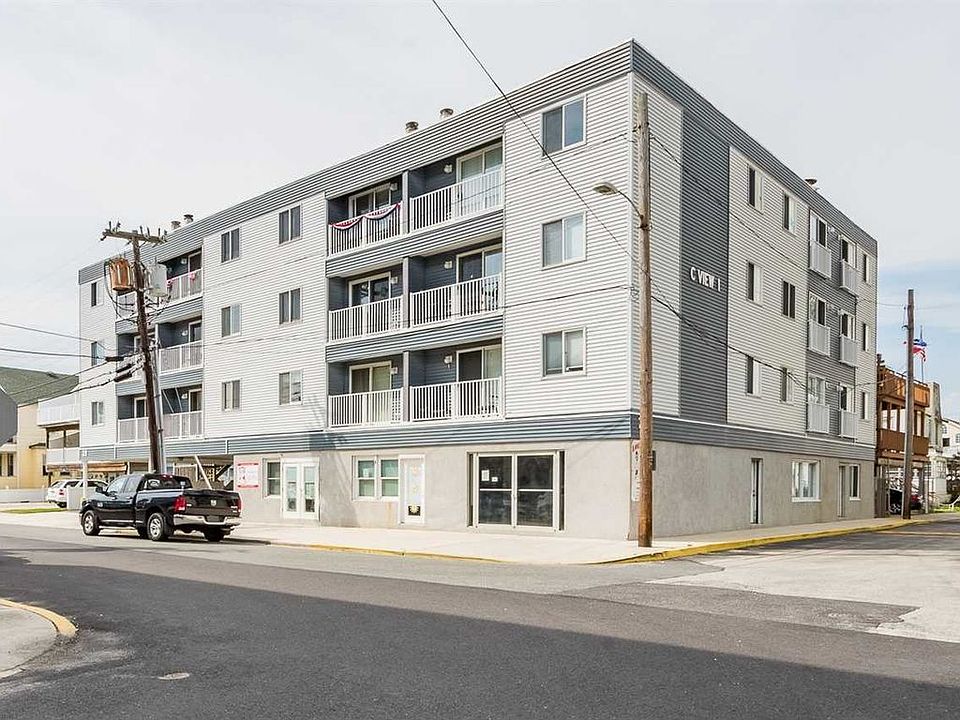 1st image of 23 38th St APT 305
