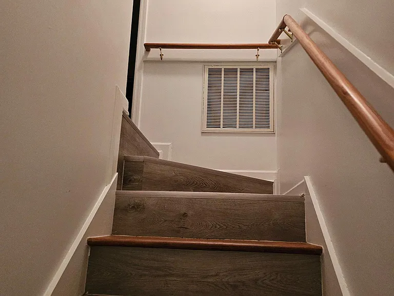 211 Mesa Ln — Photo 4