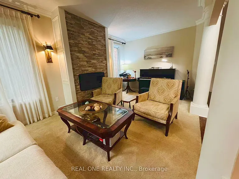 2361 Silverwood Dr — Photo 5