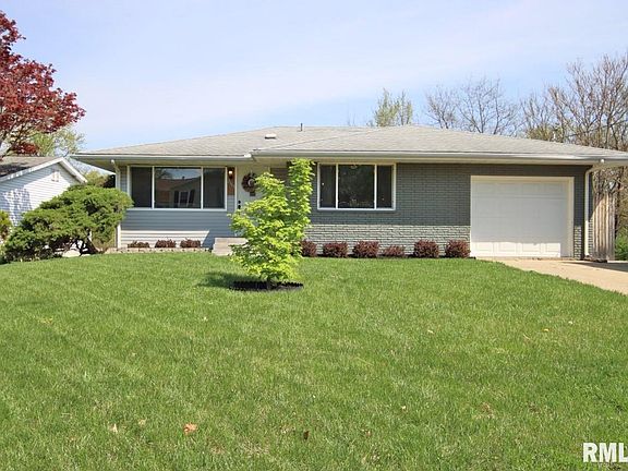 2nd image of 2113 W Winnebago Dr