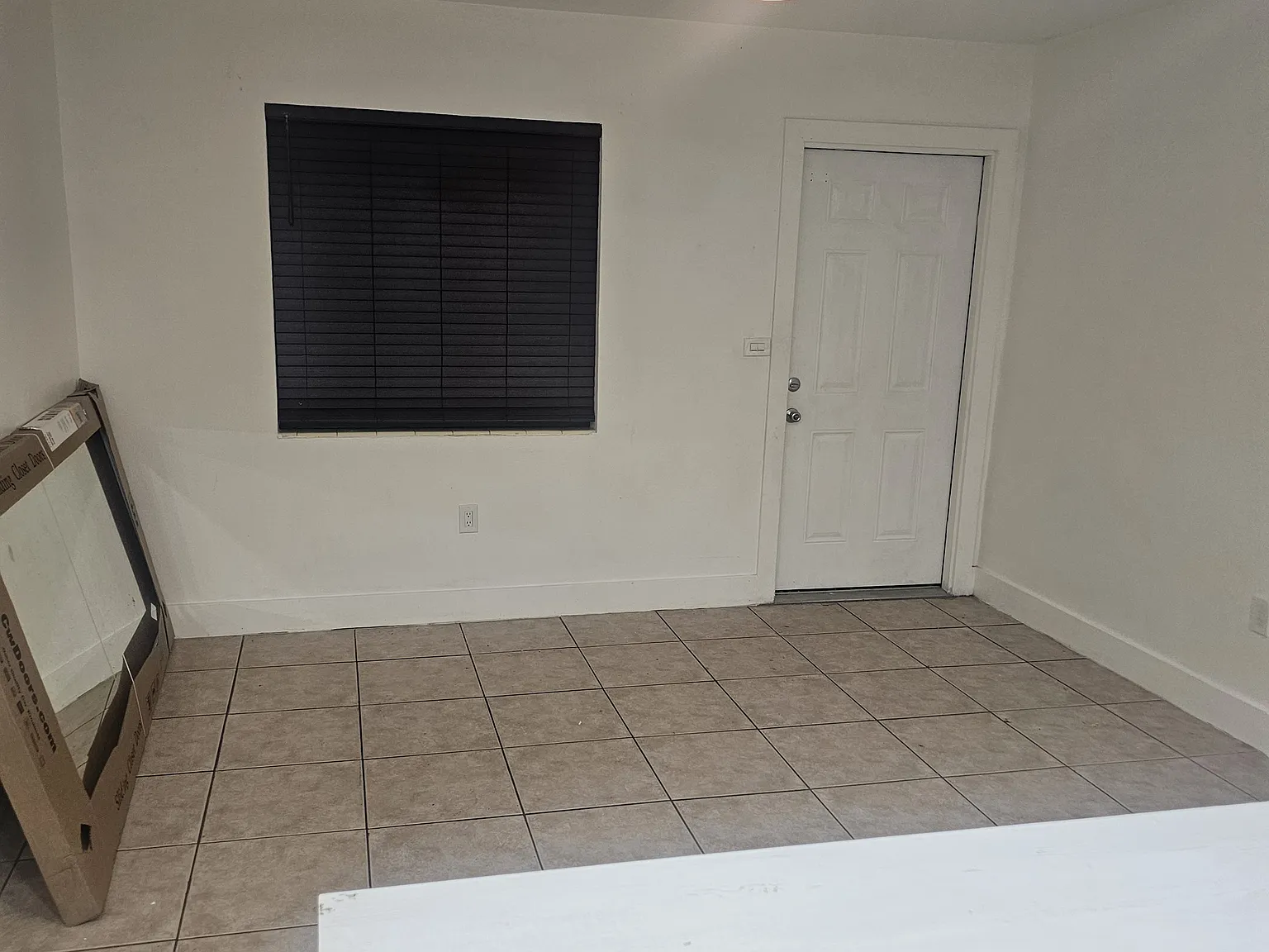 2 bed, 800 sqft, $2,200 — Photo 2