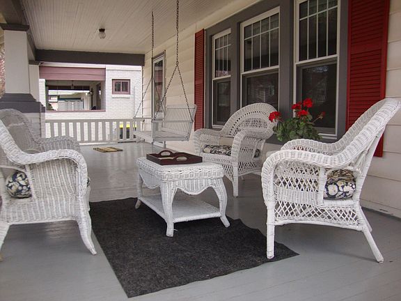 Provides Wonderful Outdoor Living Space