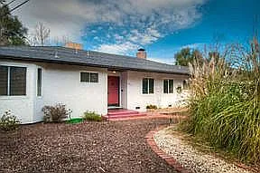 2910 Pioneer Dr photo 1