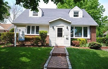 1st image of 62 Morris Dr