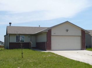 1907 S Country Lakes St, Haysville, KS 67060