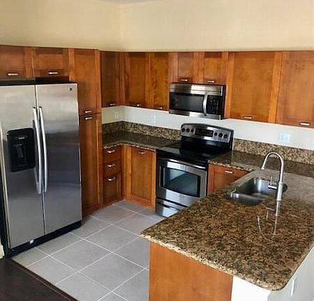 2nd image of 51 SE Sedona Cir APT 204