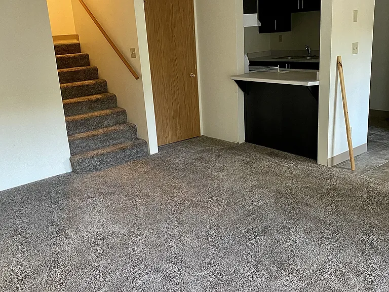 156 E Montgomery Ave — Photo 6
