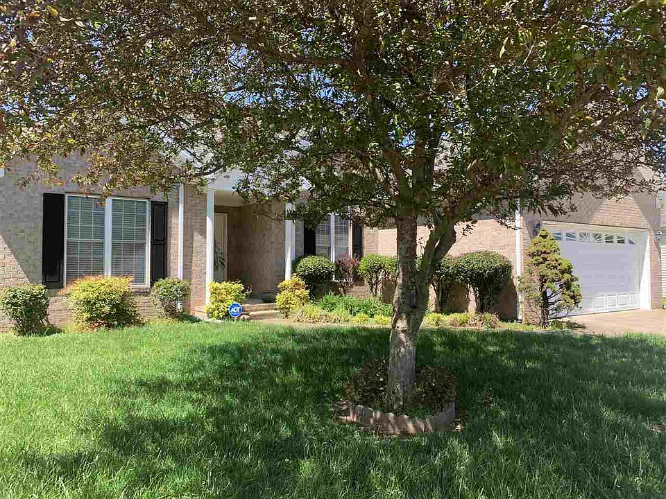1st image of 811 Andover Ct