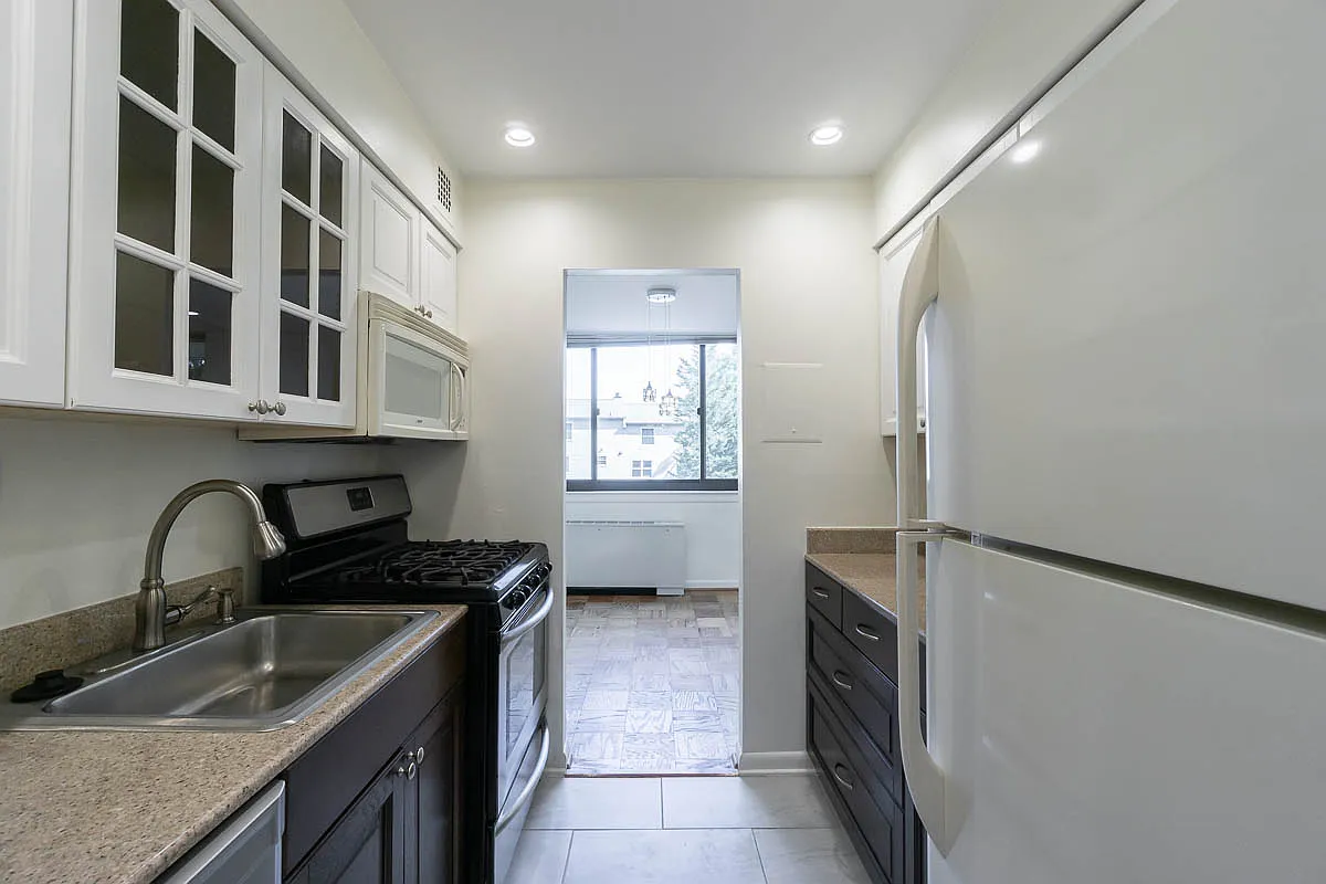 1 bed, 690 sqft, $1,595 — Photo 4