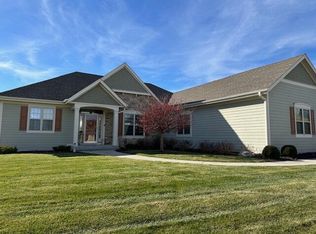 N46W7755 Parkland Rd, Cedarburg, WI 53012