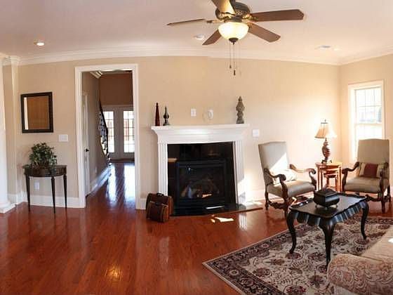 1st image of 1201 Somerset Cir