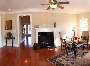 1201 Somerset Cir, Huntsville, AL 35803
