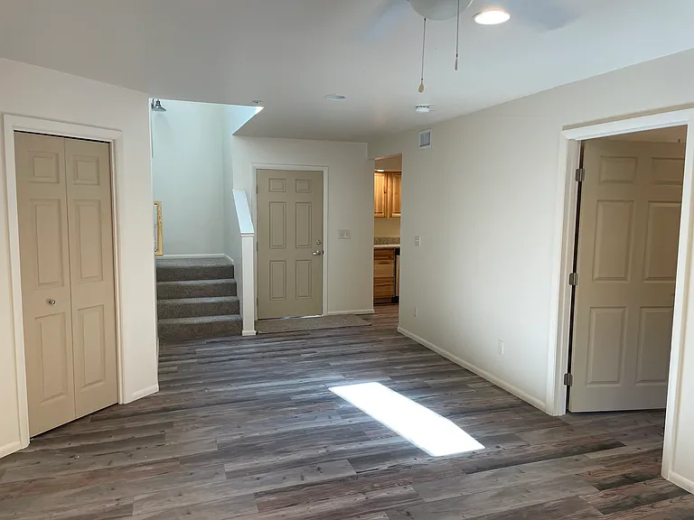 2545 E Spring St #3 — Photo 5