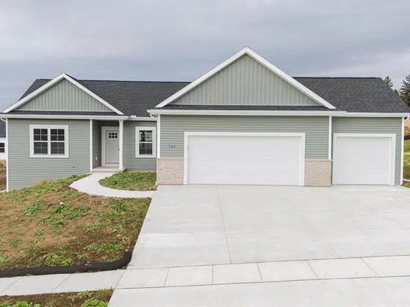209 Stonehill Ct, Ripon, WI 54971