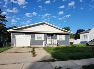 609 N Jackson St, Ionia, MI 48846