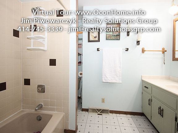 4th image of W383N9123 Klug Ct