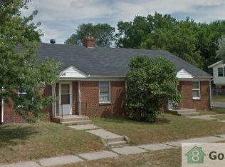 401 N Longwood St #2, Rockford, IL 61107