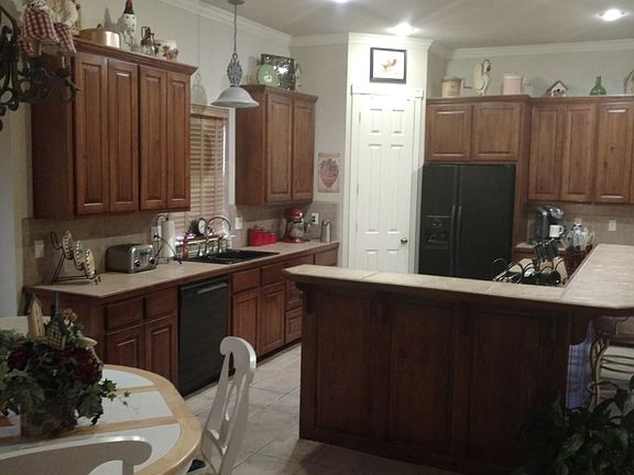 5th image of 3420 Darnell Dr