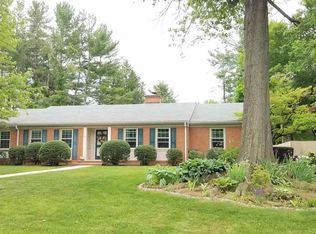 1217 Brookwood Ln, Waynesboro, VA 22980