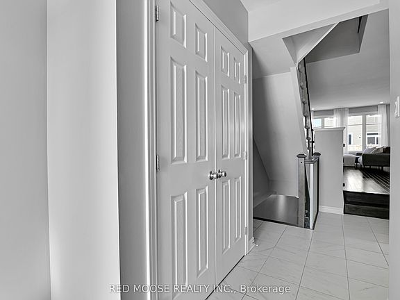 4th image of 730 Sora Way