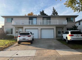 701 E Longview Dr, Appleton, WI 54911