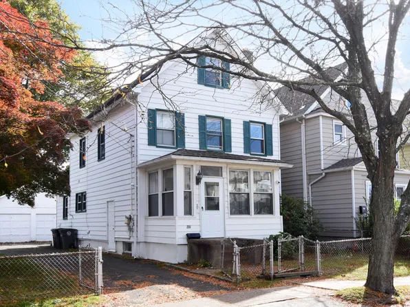 216 3rd Ave, Pelham, NY 10803